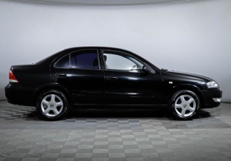 Подержанный автомобиль Nissan Almera Classic 2009 года (4 фото)