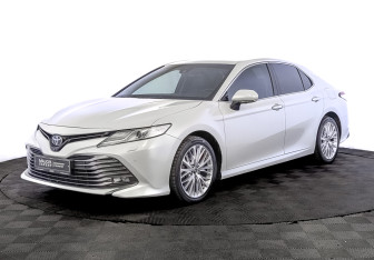 Подержанный автомобиль Toyota Camry Sedan 2019 года (1 фото)