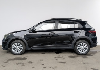 Подержанный автомобиль Kia Rio Hatchback 2021 года (8 фото)
