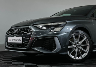 Подержанный автомобиль Audi S3 Hatchback 2020 года (22 фото)