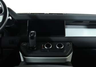 Подержанный автомобиль Land Rover Defender Suv 2020 года (14 фото)