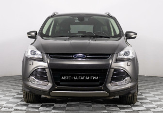 Подержанный автомобиль Ford Kuga 2016 года (2 фото)