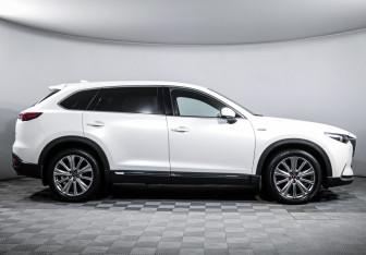 Подержанный автомобиль Mazda CX-9 2021 года (4 фото)