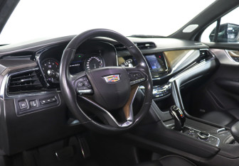 Подержанный автомобиль Cadillac XT6 2020 года (13 фото)