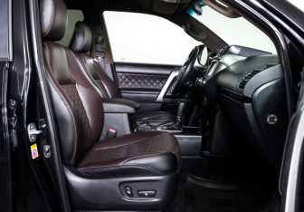 Подержанный автомобиль Toyota Land Cruiser Prado 2016 года (11 фото)