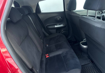 Подержанный автомобиль Nissan Juke 2011 года (14 фото)