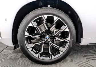 Новый BMW X3 2025 (7 фото)