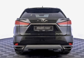 Подержанный автомобиль Lexus RX 2021 года (6 фото)