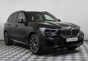 Подержанный автомобиль BMW X5 2019 года (4 фото)