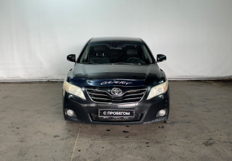 Подержанный автомобиль Toyota Camry Sedan 2009 года (2 фото)