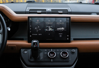 Подержанный автомобиль Land Rover Defender Suv 2022 года (11 фото)
