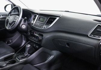 Подержанный автомобиль Hyundai Tucson 2017 года (6 фото)