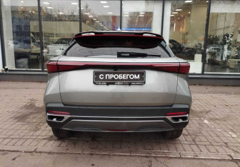 Подержанный автомобиль Omoda C5 2024 года (7 фото)