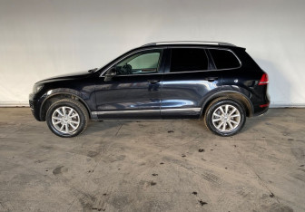 Подержанный автомобиль Volkswagen Touareg 2013 года (7 фото)