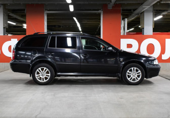 Подержанный автомобиль Skoda Octavia Wagon 2009 года (4 фото)