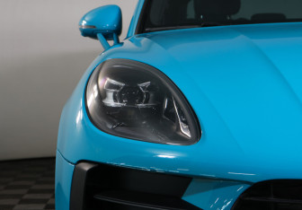 Подержанный автомобиль Porsche Macan 2019 года (29 фото)