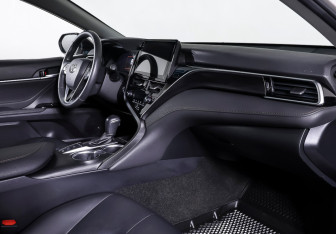 Подержанный автомобиль Toyota Camry Sedan 2022 года (11 фото)