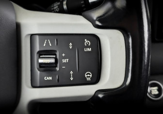 Подержанный автомобиль Land Rover Defender Suv 2021 года (30 фото)