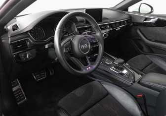 Подержанный автомобиль Audi A5 Coupe 2018 года (9 фото)