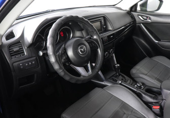Подержанный автомобиль Mazda CX-5 2013 года (9 фото)