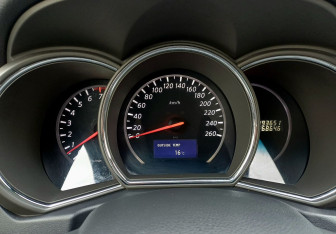 Подержанный автомобиль Nissan Murano Suv 2013 года (27 фото)