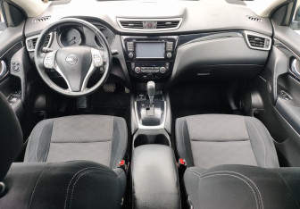 Подержанный автомобиль Nissan Qashqai 2014 года (10 фото)