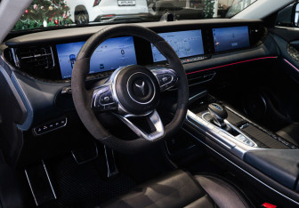 Подержанный автомобиль Voyah Free 2022 года (17 фото)