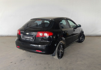 Подержанный автомобиль Chevrolet Lacetti Hatchback 2006 года (5 фото)