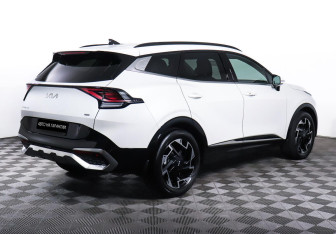 Подержанный автомобиль Kia Sportage 2022 года (5 фото)