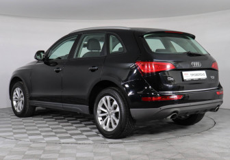 Подержанный автомобиль Audi Q5 2014 года (7 фото)