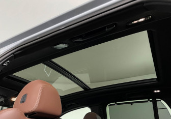 Подержанный автомобиль BMW X5 2025 года (21 фото)