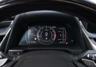 Подержанный автомобиль Lexus ES 2018 года (11 фото)