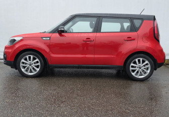 Подержанный автомобиль Kia Soul 2017 года (8 фото)