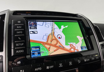 Подержанный автомобиль Toyota Land Cruiser Suv 2014 года (23 фото)