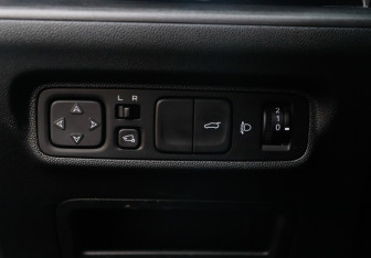 Подержанный автомобиль Changan UNI-S 2024 года (20 фото)