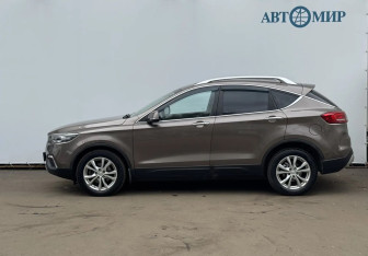 Подержанный автомобиль FAW Besturn X80 2018 года (8 фото)
