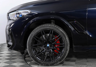 Подержанный автомобиль BMW X6 M 2021 года (8 фото)