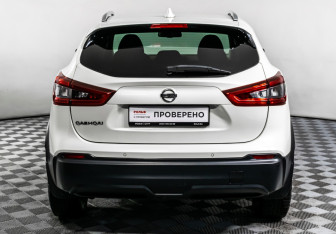 Подержанный автомобиль Nissan Qashqai 2019 года (6 фото)