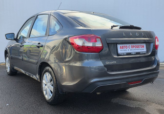 Подержанный автомобиль LADA (ВАЗ) Granta Liftback 2019 года (7 фото)