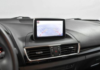 Подержанный автомобиль Mazda 3 Sedan 2015 года (8 фото)