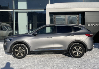 Подержанный автомобиль Haval F7 2021 года (8 фото)