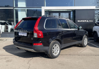 Подержанный автомобиль Volvo XC90 2008 года (5 фото)