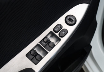 Подержанный автомобиль Hyundai Solaris Sedan 2013 года (15 фото)