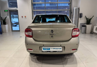 Подержанный автомобиль Renault Logan Sedan 2016 года (5 фото)