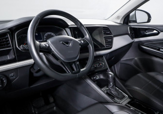 Подержанный автомобиль Jetta VS5 2023 года (14 фото)