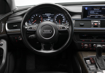 Подержанный автомобиль Audi A6 Sedan 2016 года (9 фото)