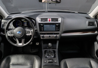 Подержанный автомобиль Subaru Outback Wagon 2016 года (10 фото)