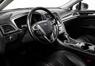 Подержанный автомобиль Ford Mondeo Sedan 2018 года (9 фото)