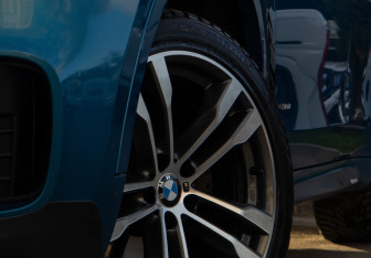 Подержанный автомобиль BMW X6 2018 года (30 фото)