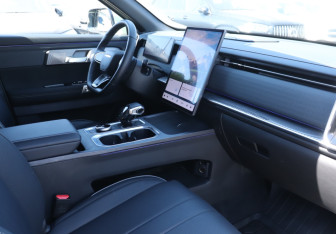 Подержанный автомобиль Jaecoo J7 2024 года (9 фото)